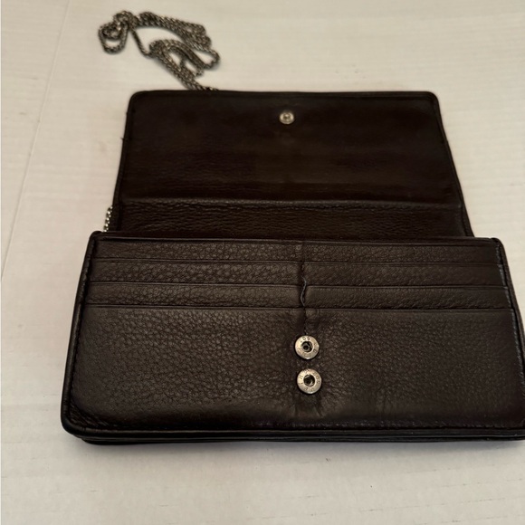 Brighton Brown Crossbody Bag with Textured Leather and Chain Strap - Picture 3 of 7